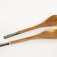 Serving spoon set with inlay