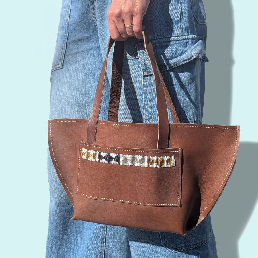 Arrows Beaded Vase Tote