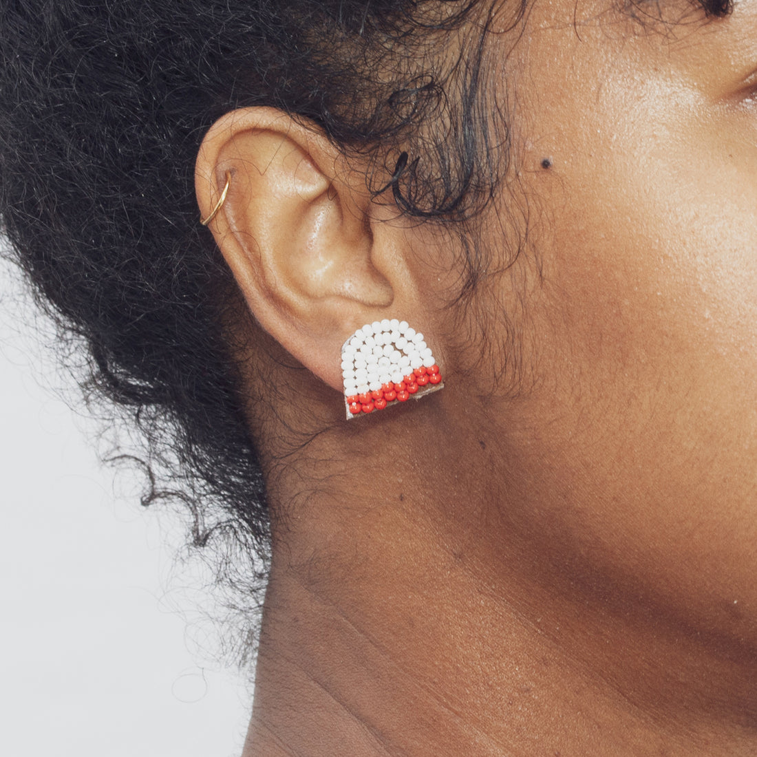 Arc Edges 3/4" Post Earrings
