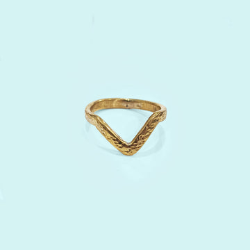 V Hammered Ring